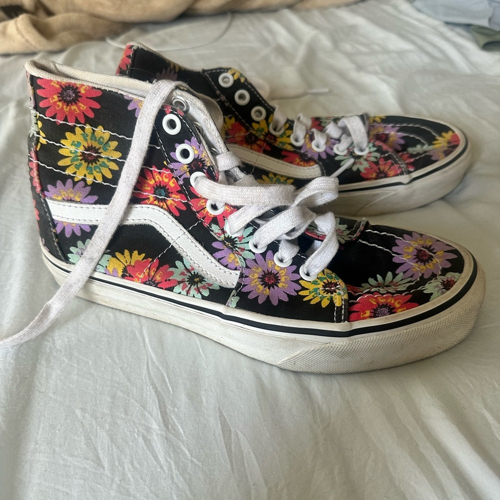 flower vans